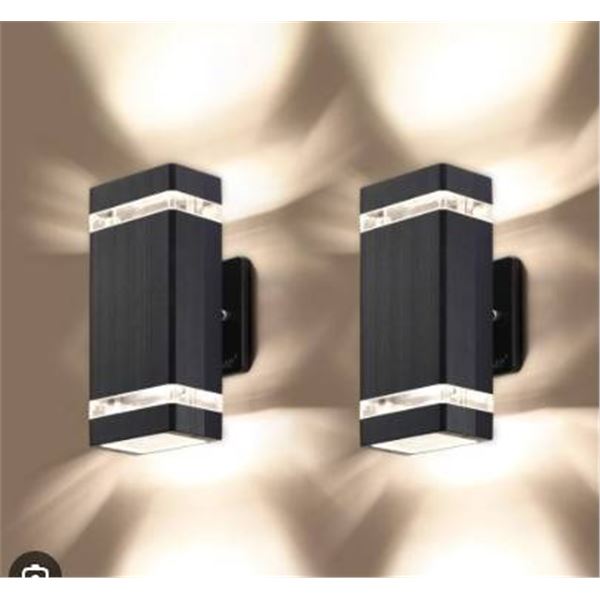 LMP B1046C Outdoor LED Wall Light, 2-Pack, 3000K 5W, IP65 Certified