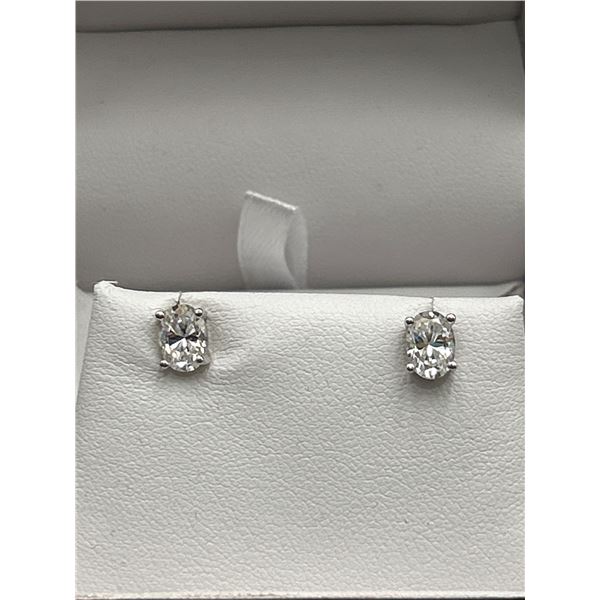 $700 APPRAISED 1.00 CARAT OVAL CUT SOLITAIRE STUD EARRINGS