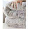 Image 1 : Soft Gray Sherpa-Style Blanket