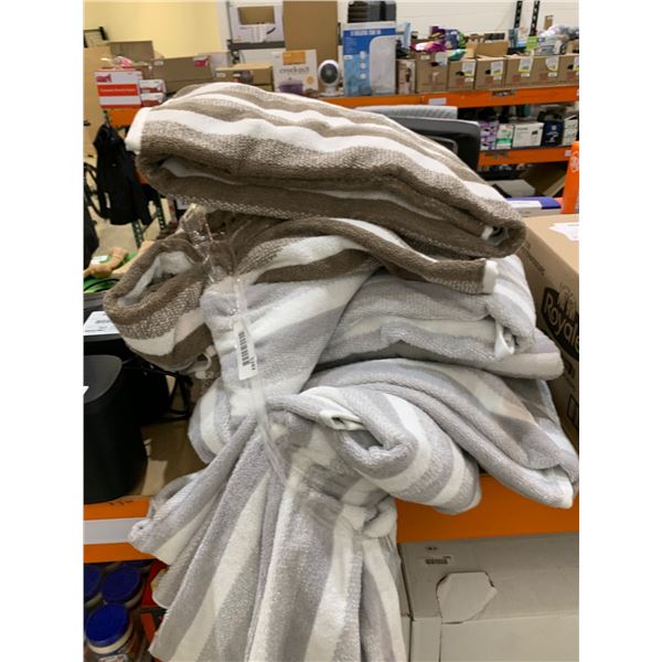 Striped Towels in Neutral Colors