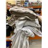Image 1 : Striped Towels in Neutral Colors