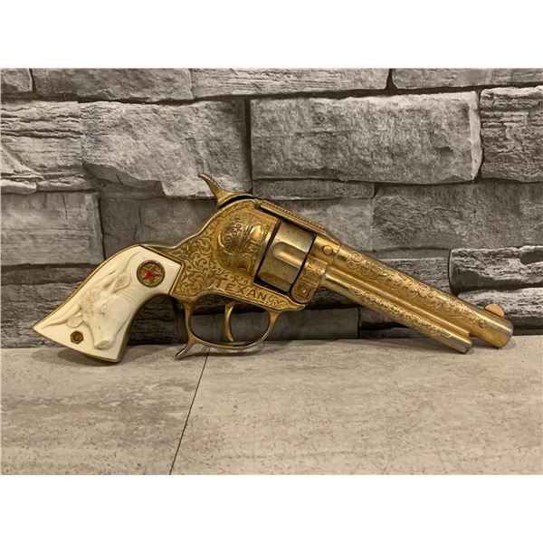 Rare 1940s Gold Plated Hubley Texan Cap Gun With Revolving Cylinder