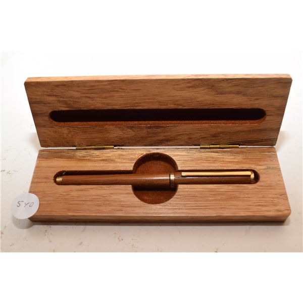 Wooden Fountain Pen w/ Case