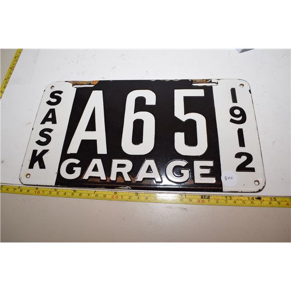 1912 Repo Porcelain Saskatchewan License Plate