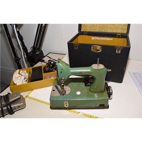 Rare General Electric 5BA41BA3 GE Version of a Featherweight but Smaller (Sew Handy)