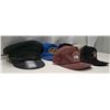 Image 2 : 1 captain hat + 5 regular caps