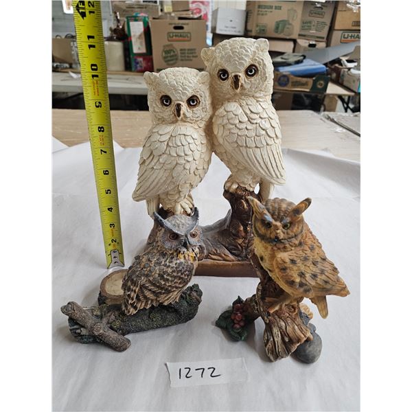 (1) Chalkware Owl Sculpture - Tuscanart Canada, (2) Assorted Owl Figurines