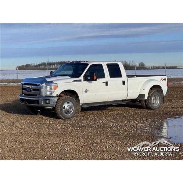 2012 FORD F350 XLT CREW CAB DUALLY PICKUP