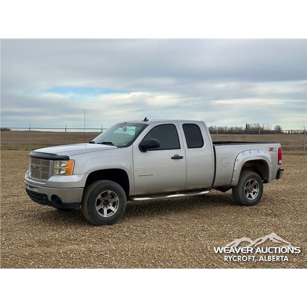 2010 GMC SIERRA 2500HD EXTENDED CAB PICKUP