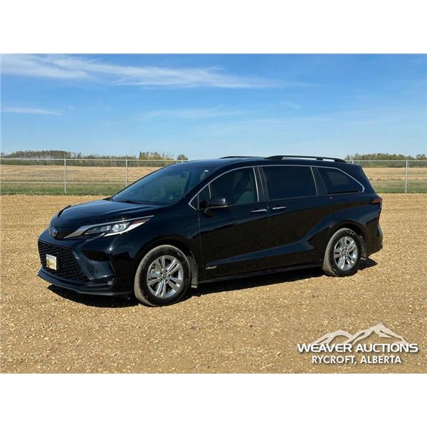 2021 TOYOTA SIENNA AWD XSE HYBRID VAN