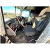 Image 9 : 2013 WESTERN STAR 4900SB TRI DRIVE SLEEPER TRACTOR