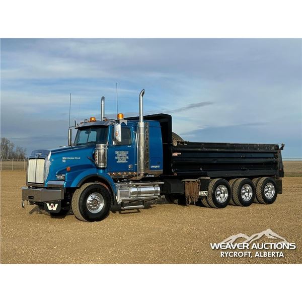 2018 WESTERN STAR 4900SB TRI/A SLEEPER DUMP TRUCK