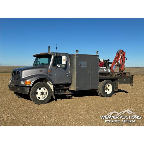 1995 INTERNATIONAL 4700 S/A SERVICE TRUCK