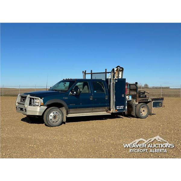 2001 FORD F550 XLT CREW CAB BOOM TRUCK