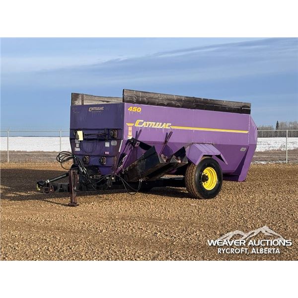 2002 REGCOX CATTLELAC 450 S/A FEED MIXER