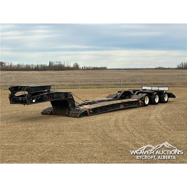 2004 BWS DOUBLE DROP DETACH NECK LOWBED TRAILER