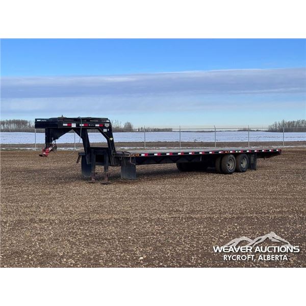 2012 NORBERTS 32 FT. T/A DUALLY 5TH WHEEL TRAILER