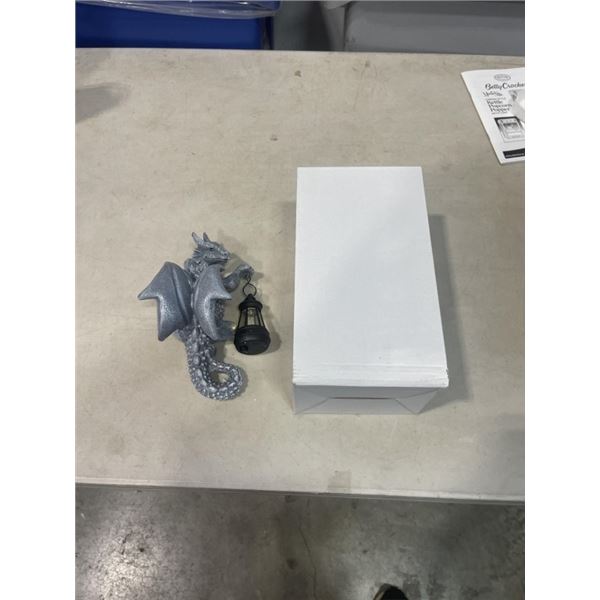 2 NEW DRAGON SOLAR GARDEN STATUES