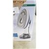 Image 2 : CONAIR 2 IN 2 STEAMER AND IRON