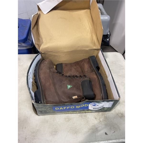 NEW SIZE 11 BLACK STEEL TOE WORK BOOTS