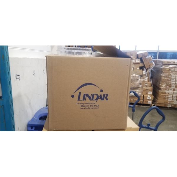 NEW CASE OF 250 HINGED FOOD CONTAINERS