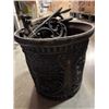 Image 2 : KODA SOLAR LED ROCK SPOTLIGHT AND CAST IRON TREE STAND