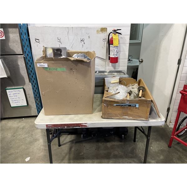 2 BOXES OF LIGHTING FIXTURES