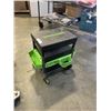 Image 3 : TREK TERRA ROLLING SHOP STOOL