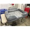 Image 1 : GREY MEDIUM SIZE DOG BED