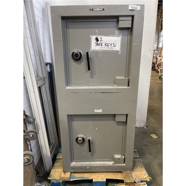 DRUMMOND DOUBLE DOOR SOLID STEEL COMBINATION SAFE, 28 INCH WIDE, 60 INCH TALL AND 28 INCH DEEP, COMB