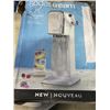 Image 2 : CAST IRON MEAT GRINDER AND SODA STREAM ONLINE RETURN