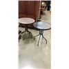 Image 1 : 2 ROUND OUTDOOR TABLES