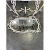 Image 3 : WHITE IRON AND GLASS TOP SOFA TABLE WITH MATCHING MIRROR
