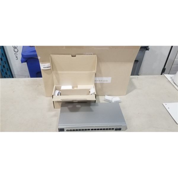 UNIFI USW PRO MAX SWITCH
