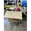 Image 1 : BOX OF ASSORTED HOME DECOR