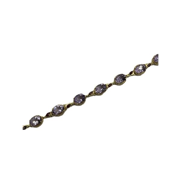 GOLD PLATED STERLING SILVER NATURAL AMETHYST (14.15CT) WITH NATURAL GARNET (0.60CT) BRACELET, W/A $8