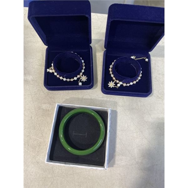2 NEW PEARL BRACELETS AND AUTHENIC JADE BRACELET