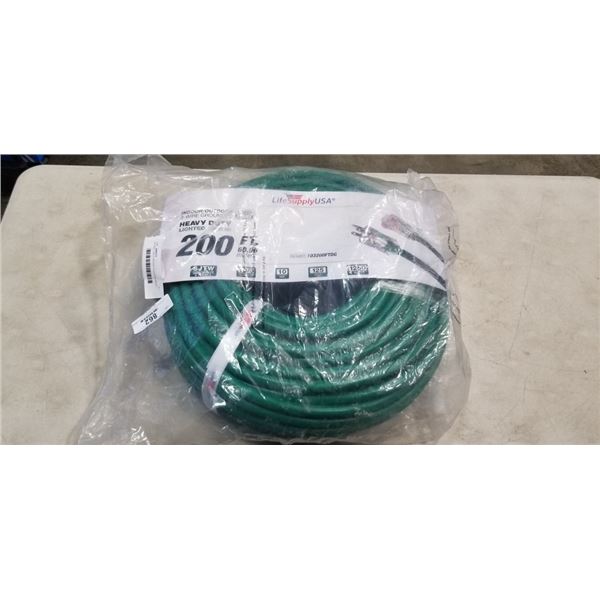 AS NEW 200FT INDOOR OUTDOOR HEAVY DUTY LIGHTED 3 WIRE EXTENSION CORD, 10 AWG, GREEN