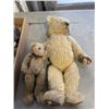 Image 2 : ASSORTED VINTAGE AND COLLECTIBLE ITEMS, AND 2 ANTIQUE STUFFED ANIMALS