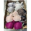 Image 1 : TRAY OF NEW BRAS
