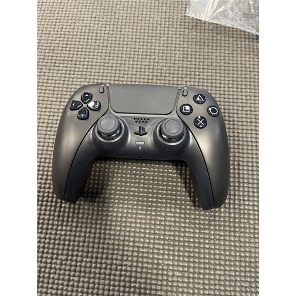 PS5 DUALSENSE WIRELESS CONTROLLER - TESTED WORKING, RETAIL $94