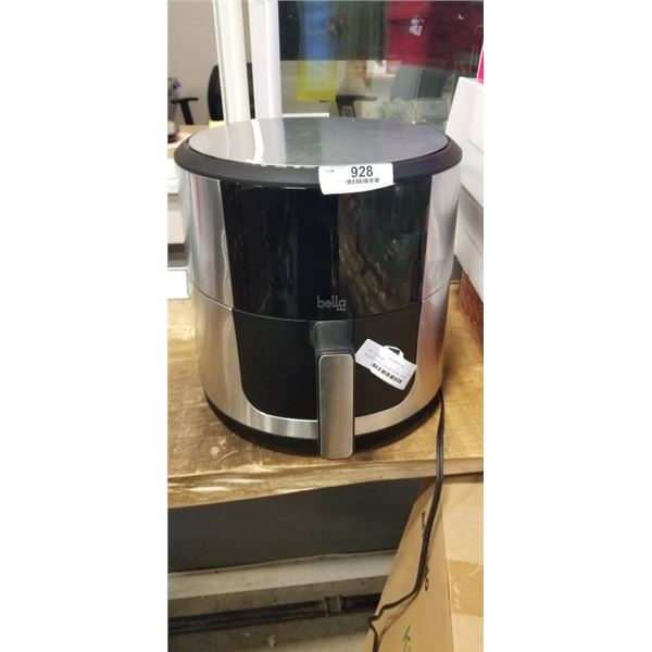 AS NEW BELLAPRO 8QT AIR FRYER - TESTED WORKING, RETAIL $259