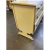 Image 5 : 5 DRAWER ROLLING DRESSER