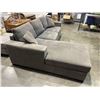 Image 3 : 2 PC GREY FABRIC SECTIONAL SOFA