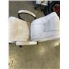 Image 2 : BEIGE MICRO FIBER OFFICE CHAIR