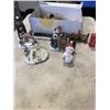 Image 3 : 2 BOXES OF CHISTMAS VILLAGE ACCESSORIES