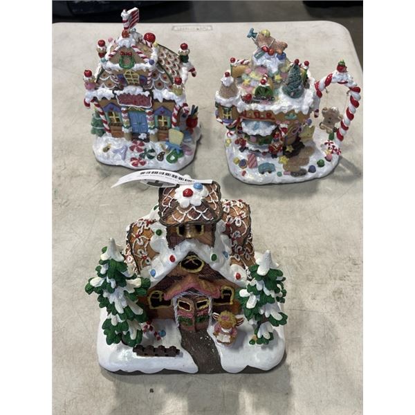 3 CHRISTMAS VILLAGE GINGER BREAD HOUESES