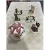 Image 8 : CHRISTMAS VILLAGE GAZEBO AND SCENERIES