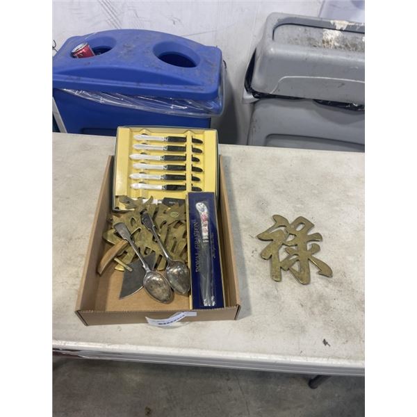ASSORTED ANTIQUE CUTLERY AND BRASS ITEMS