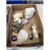 Image 5 : 2 TRAYUS OF COLECTIBLE STONES AND GEMS